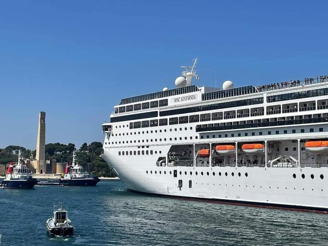 فيلا Centro Storico Mare Fuori برينديسي المظهر الخارجي الصورة
